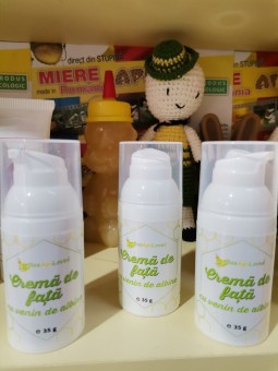 Crema de fata cu venin de albine si laptisor de matca - 35 g